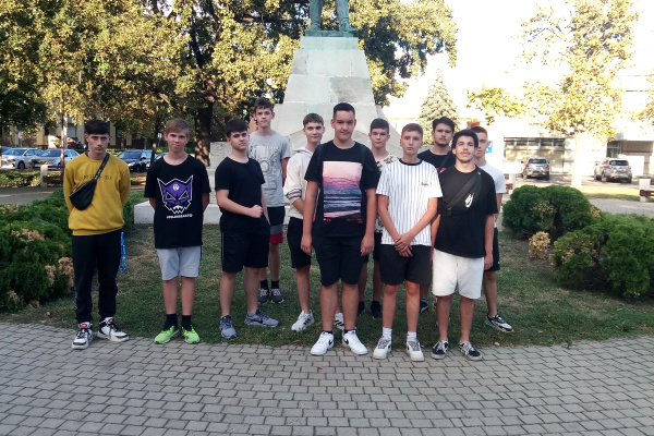 A gólyák ellátogatottak a Szlovák Tájházba