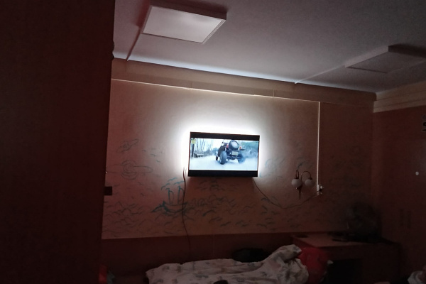 Új televízióval gyarapodott a kollégium filmklubja